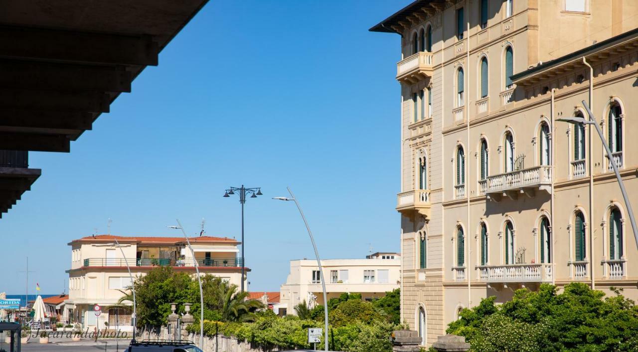 Mirabilia Beach Viareggio Exterior foto